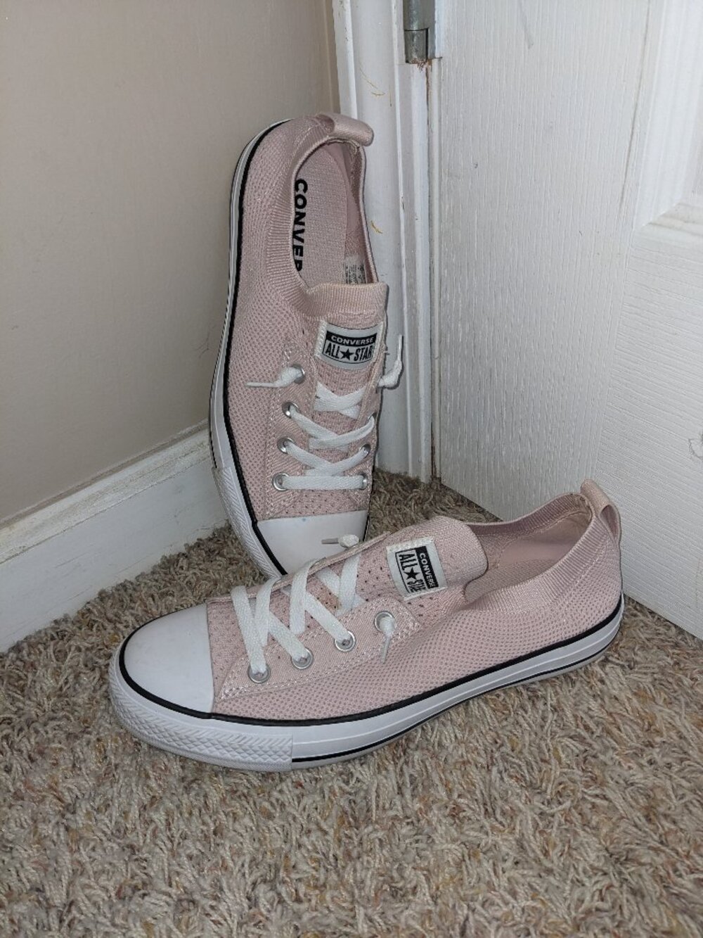Converse All Stars Light Pink Sneakers Sz 9